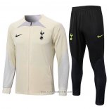 Jaqueta de Treinamento Tottenham Hotspur 22/23 Amarelo