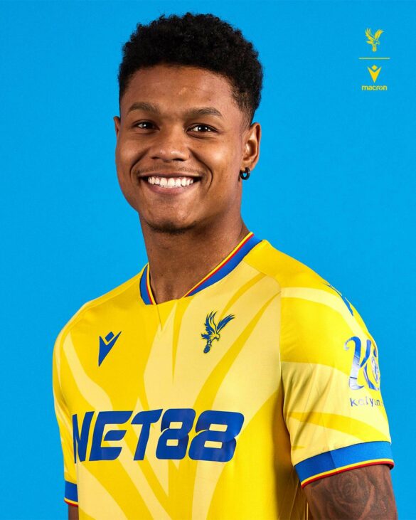 Camisa-reserva-do-Crystal-Palace-2024-2025-e-revelada-pela-Macron-6-585x731.jpg